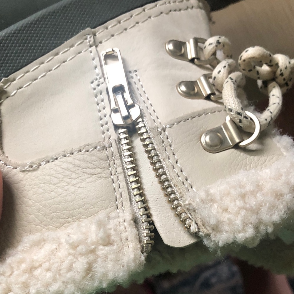 Sperry boots - Picture 13 of 14